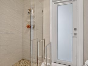 7141 SW 7th St, Plantation FL 33317