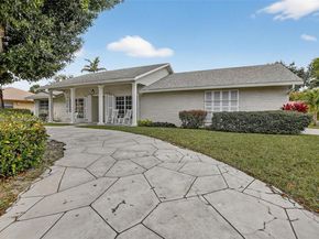 7141 SW 7th St, Plantation FL 33317