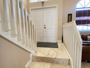 16766 SW 90th St, Miami FL 33196