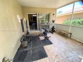 16766 SW 90th St, Miami FL 33196