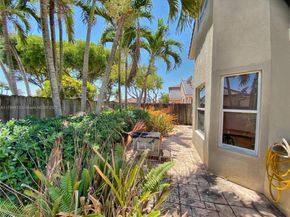 16766 SW 90th St, Miami FL 33196