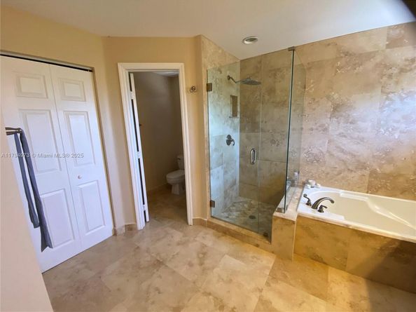 16766 SW 90th St, Miami FL 33196