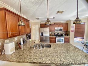 16766 SW 90th St, Miami FL 33196