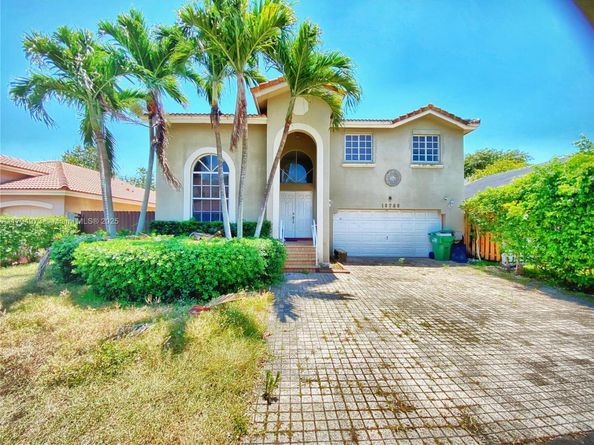 16766 SW 90th St, Miami FL 33196