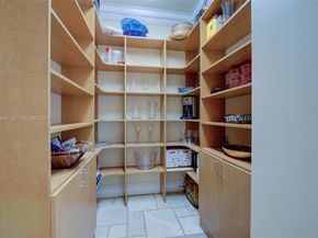 16740 Berkshire Ct, Southwest Ranches FL 33331