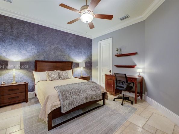 16740 Berkshire Ct, Southwest Ranches FL 33331