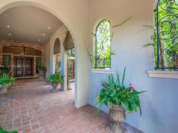 16740 Berkshire Ct, Southwest Ranches FL 33331