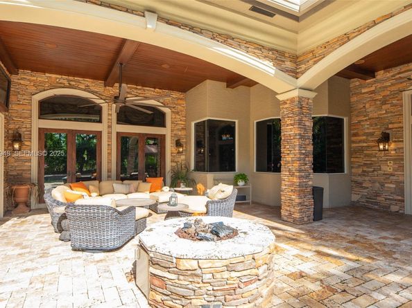 16740 Berkshire Ct, Southwest Ranches FL 33331