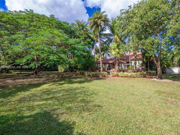 16740 Berkshire Ct, Southwest Ranches FL 33331