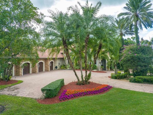 16740 Berkshire Ct, Southwest Ranches FL 33331