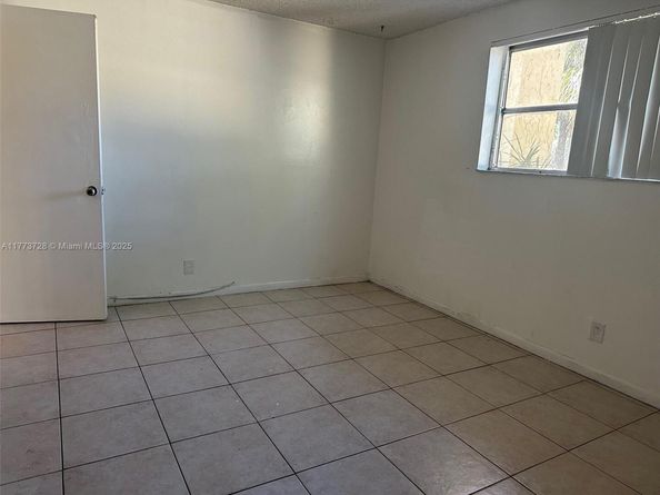 850 E Commercial Blvd 101A, Oakland Park FL 33334