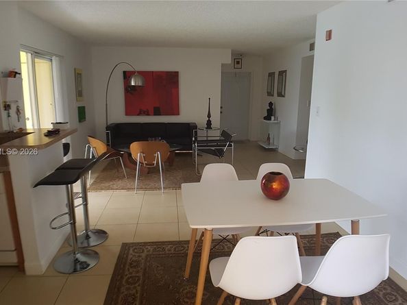 7640 Westwood Dr 403, Tamarac FL 33321