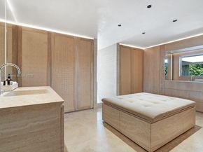 1500 W 23rd St, Miami Beach FL 33140