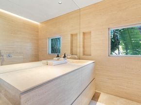 1500 W 23rd St, Miami Beach FL 33140