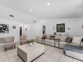 10020 SW 145th Pl, Miami FL 33186