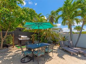 10020 SW 145th Pl, Miami FL 33186