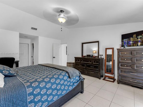 10020 SW 145th Pl, Miami FL 33186
