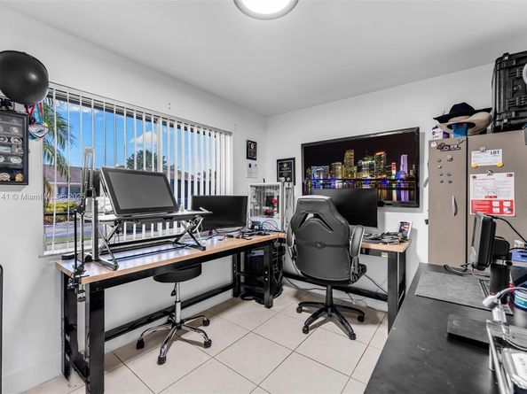 10020 SW 145th Pl, Miami FL 33186