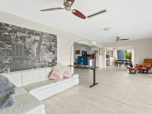 5715 Bayberry Ln, Tamarac FL 33319