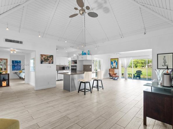 5715 Bayberry Ln, Tamarac FL 33319