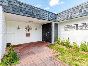 5715 Bayberry Ln, Tamarac FL 33319
