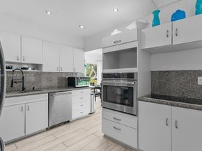 5715 Bayberry Ln, Tamarac FL 33319