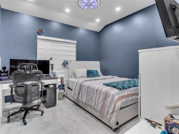 12430 SW 143rd Ln, Miami FL 33186