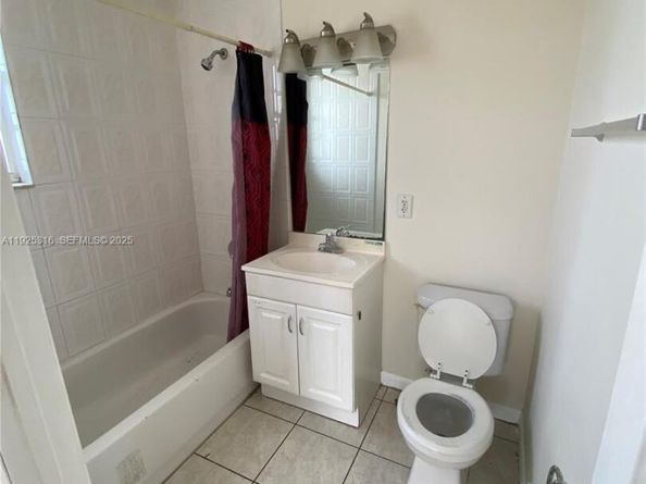 14250 NW 22nd Ave 4, Opa-Locka FL 33054