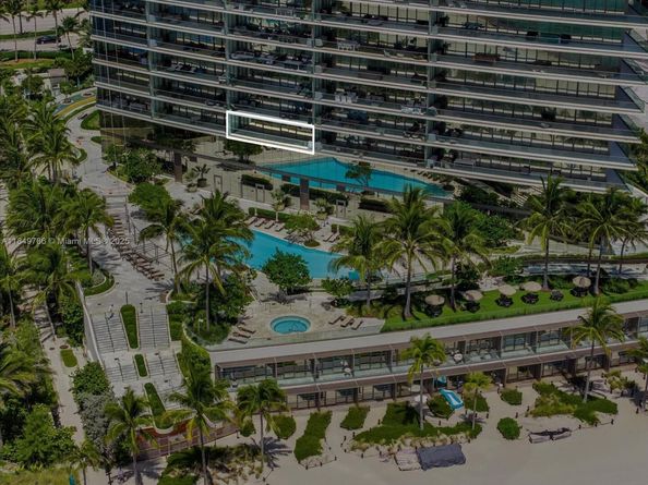 18975 Collins Ave 302, Sunny Isles Beach FL 33160