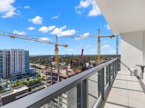 239 SW 9th St 2102, Miami FL 33130