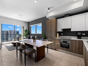 239 SW 9th St 2102, Miami FL 33130