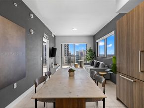 239 SW 9th St 2102, Miami FL 33130