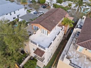 819 SW 7th Ave, Fort Lauderdale FL 33315