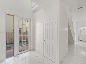 819 SW 7th Ave, Fort Lauderdale FL 33315