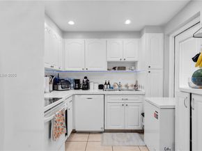 7850 Byron Ave 1004, Miami Beach FL 33141
