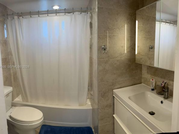 1150 NE 191st St 34, Miami FL 33179