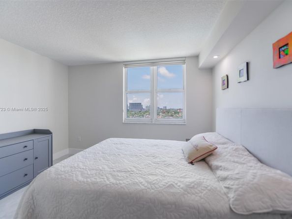 3000 Coral Way 1208, Miami FL 33145