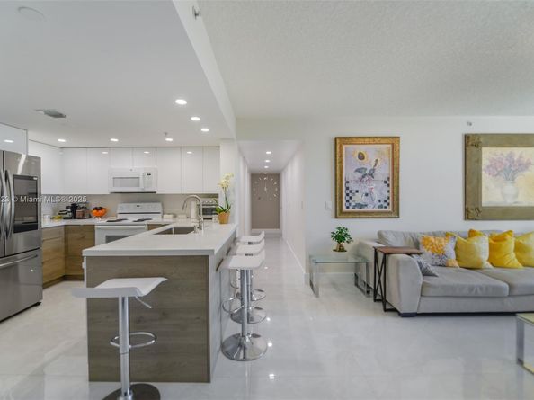 3000 Coral Way 1208, Miami FL 33145