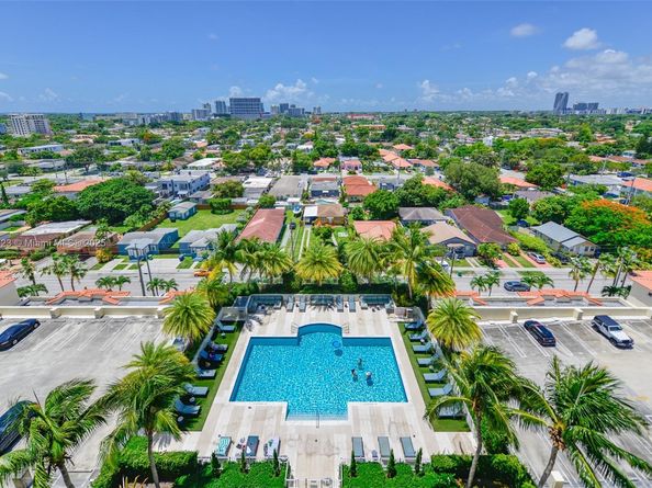 3000 Coral Way 1208, Miami FL 33145