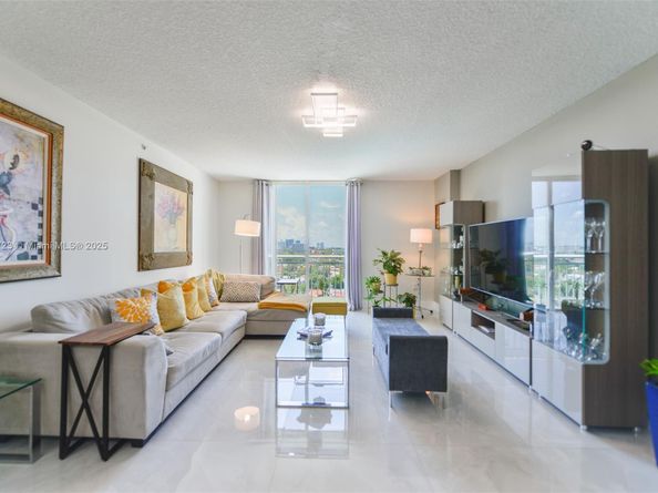 3000 Coral Way 1208, Miami FL 33145