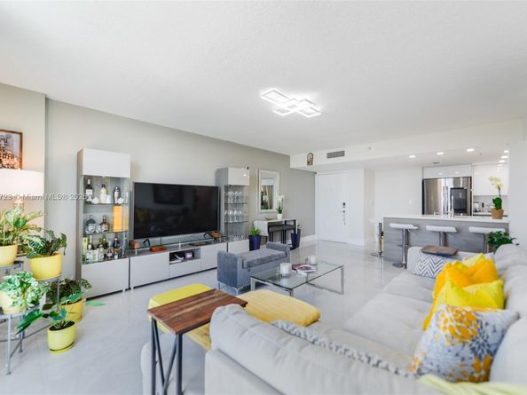 3000 Coral Way 1208, Miami FL 33145