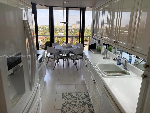 3600 Yacht Club Dr 1001, Aventura FL 33180