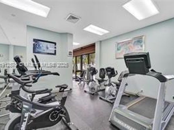 3600 Yacht Club Dr 1001, Aventura FL 33180