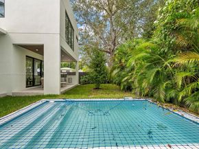 1259 SW 20th St, Miami FL 33145