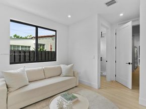 1259 SW 20th St, Miami FL 33145