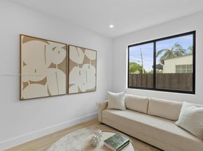 1259 SW 20th St, Miami FL 33145