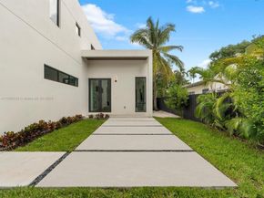 1259 SW 20th St, Miami FL 33145