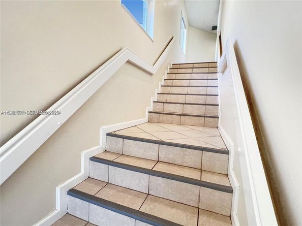 Undisclosed Address #A11962551, Weston FL 33326