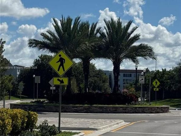 Undisclosed Address #A11902916, Lauderdale Lakes FL 33311