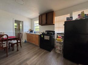 Undisclosed Address #A11909617, Miami FL 33142